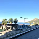 Currila Sunset Beaty