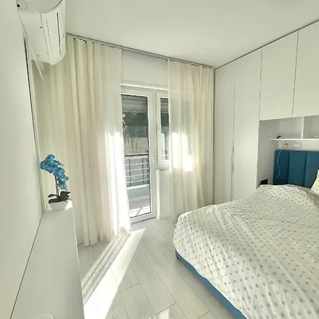Currila Sunset Beaty Apartman Durrës