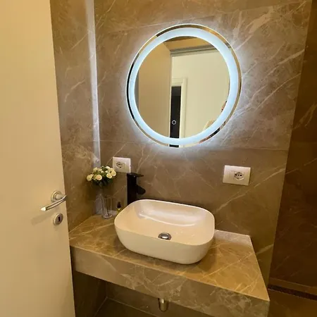 Currila Sunset Beaty