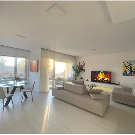 Currila Sunset Beaty Apartman Durrës