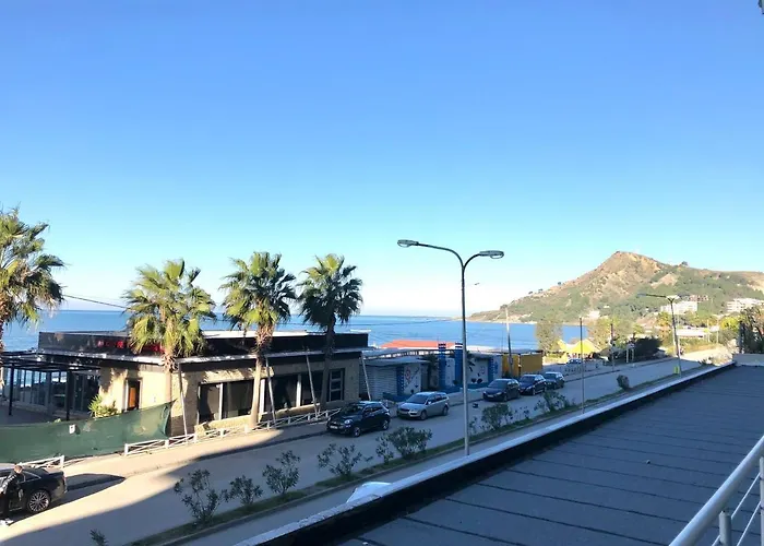 Currila Sunset Beaty