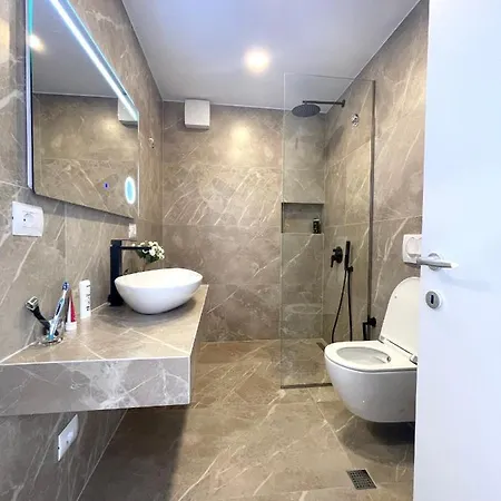 Currila Sunset Beaty Apartment Durres