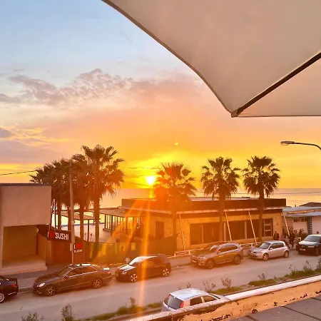 Currila Sunset Beaty 아파트