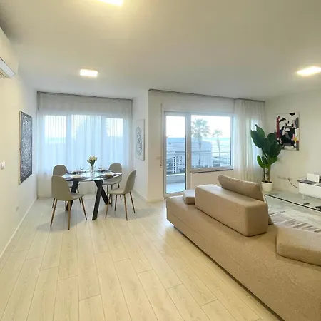 Currila Sunset Beaty