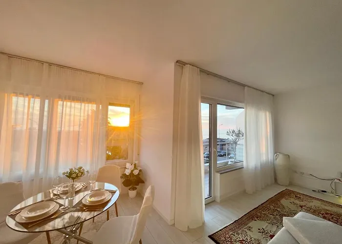 Currila Sunset Beaty