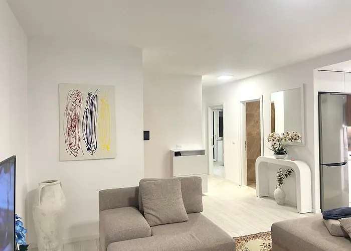 Currila Sunset Beaty Durrës